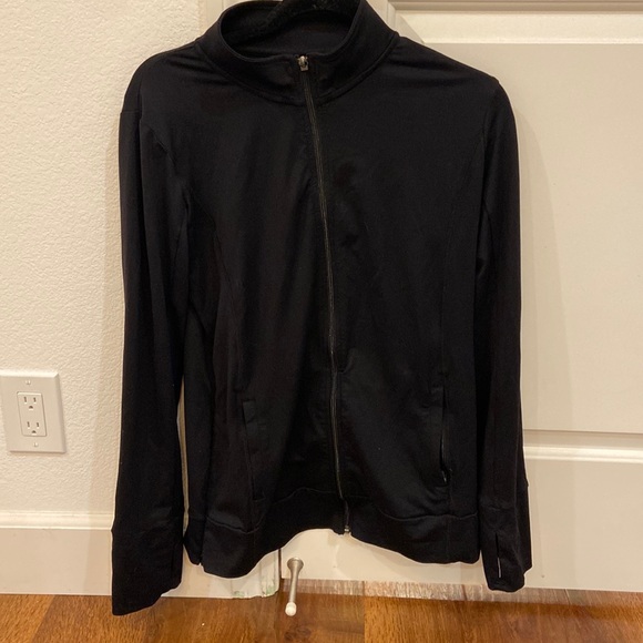 Ingrid & Isabel maternity zip up - Picture 3 of 6